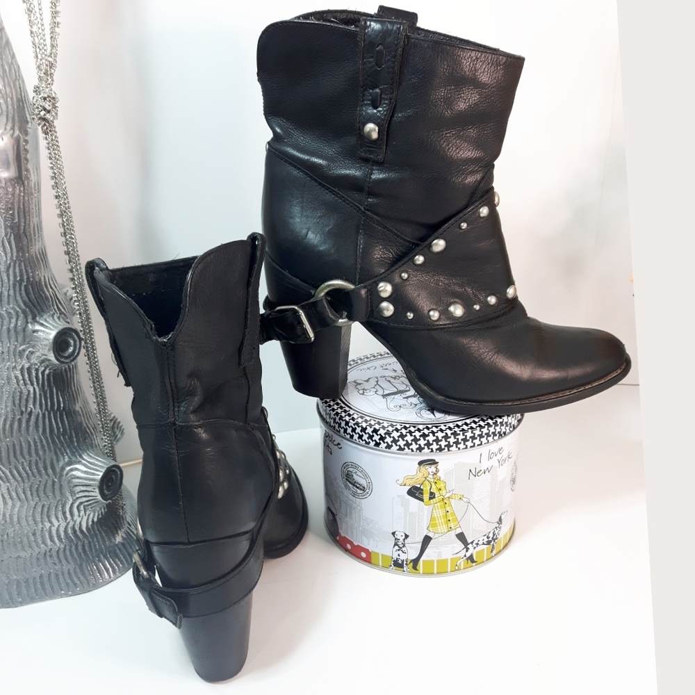 Vintage Brownsđ„Ankle Studded Leather Western Boho Booties - Picture 4 of 14